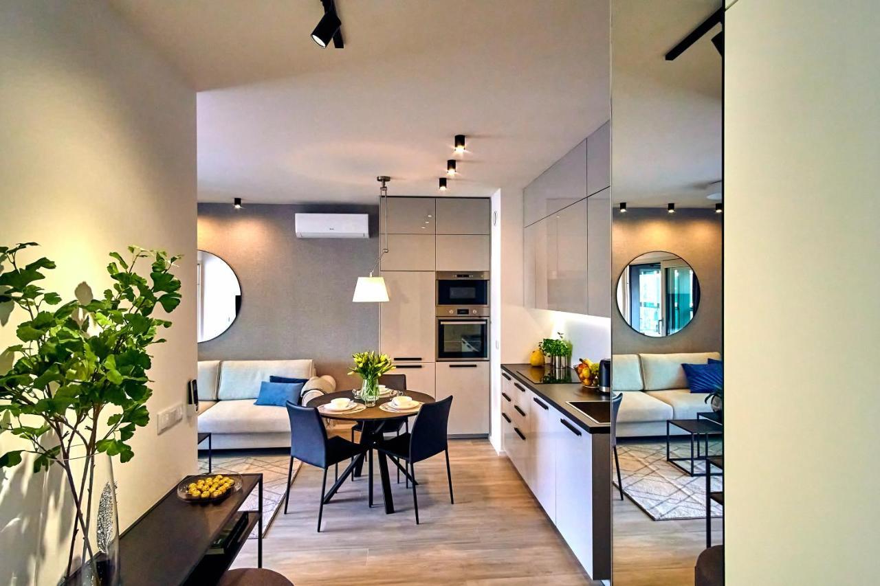 Mennica Residence Apartments By P&O Serviced Apartments Varsovie Extérieur photo