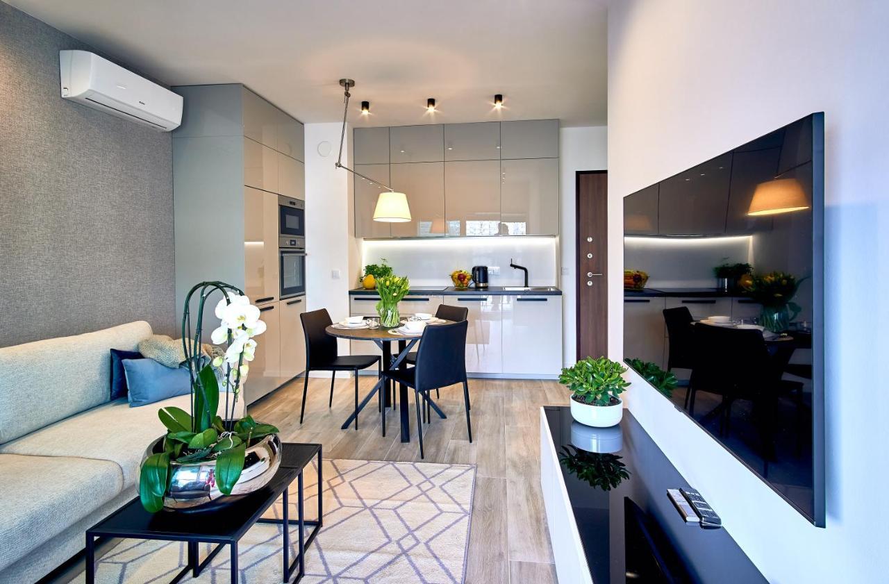 Mennica Residence Apartments By P&O Serviced Apartments Varsovie Extérieur photo