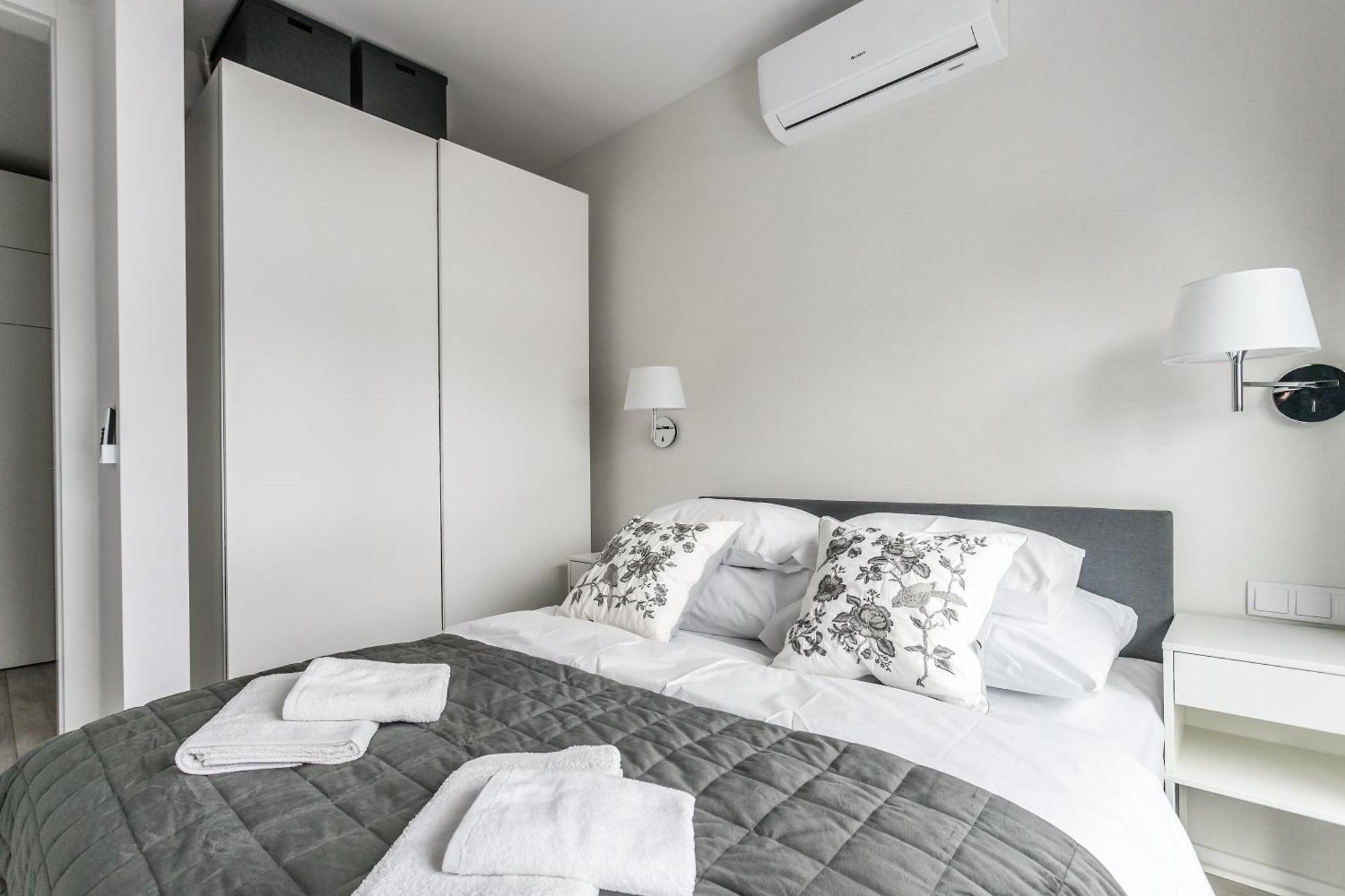 Mennica Residence Apartments By P&O Serviced Apartments Varsovie Chambre photo